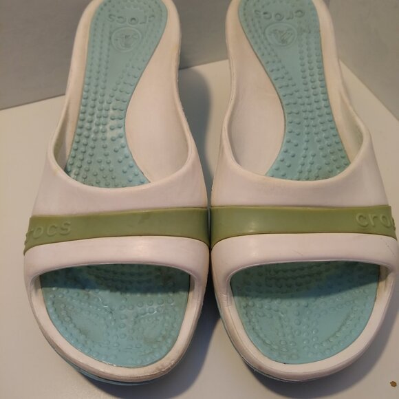 Crocs Sassari Wedge Sandals Women's size 9 White light blue Open Toe Wedge Heels - Picture 2 of 8
